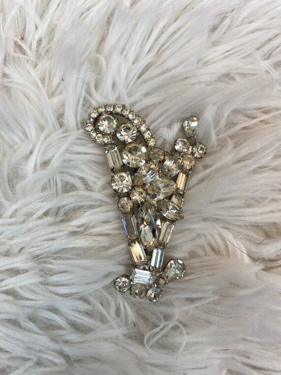 Vintage Brooch / 1950s rhinestone brooch / mid ce… - image 6