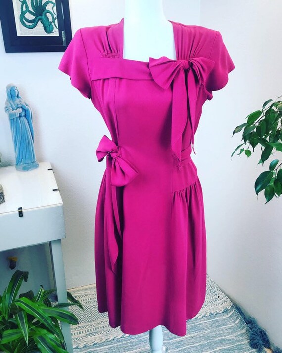Vintage 1930s dress: Fuchsia Bow Babe