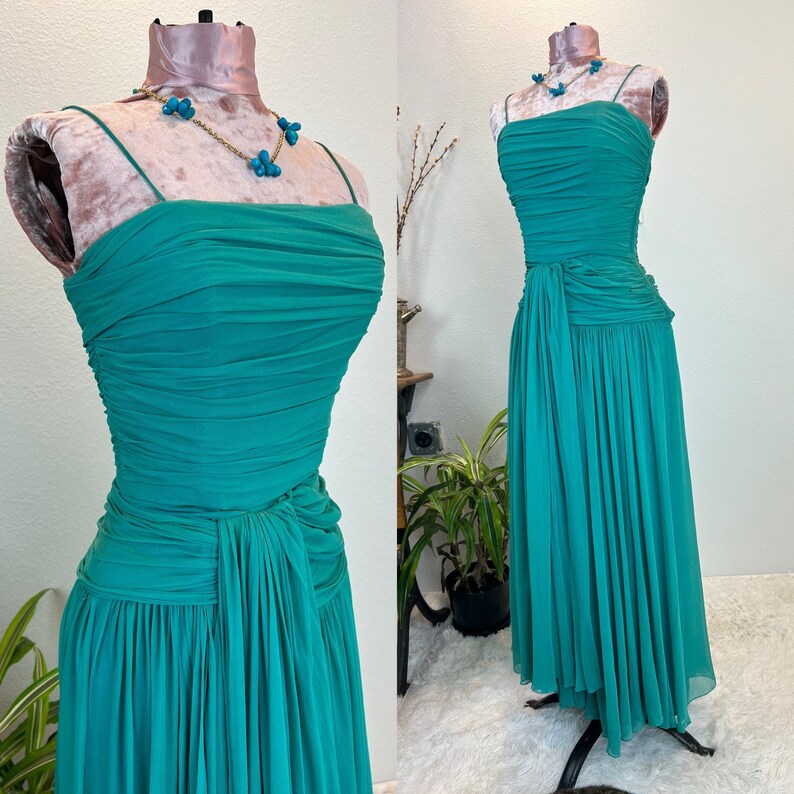 1940s Blue & White Chiffon Joker Print Novelty Dress