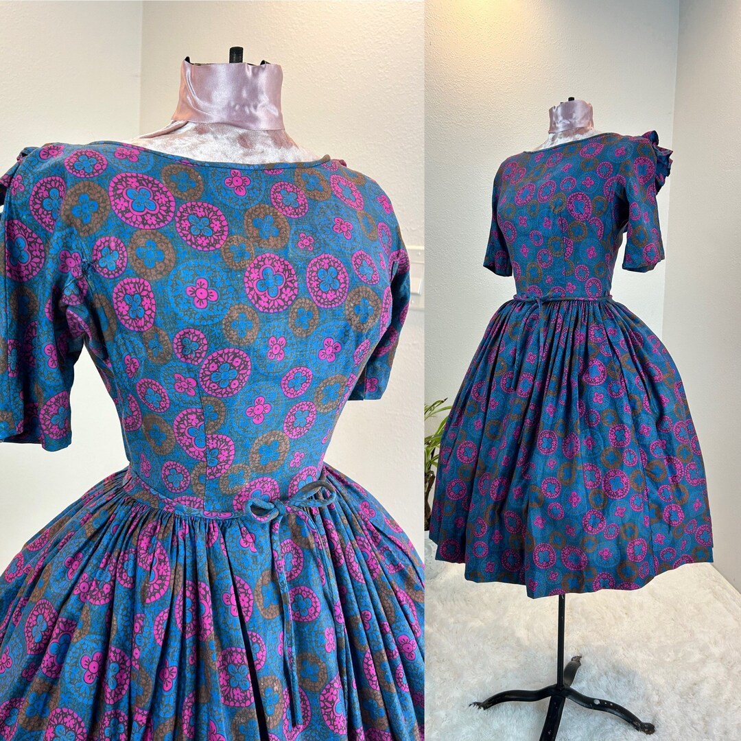 1960s Dress / 60s Dress / 1960s Fit and Flare Dress and Belt / Mid ...
