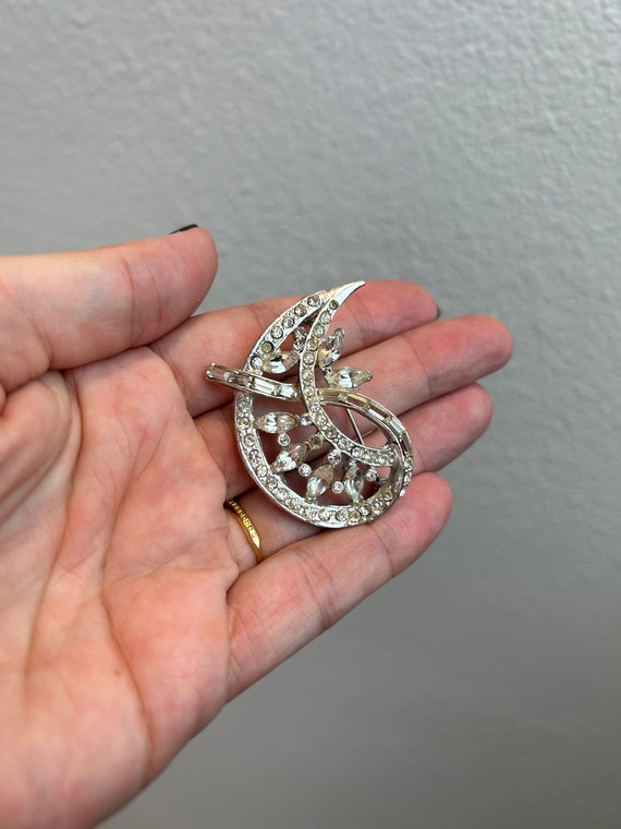 Vintage Brooch / 1950s rhinestone brooch / mid ce… - image 7