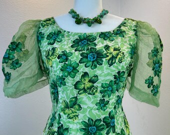 1950s Hawaiian Dress, Floral Applique Netting Sleeves - Etsy 1950s Hawaiian Dress, Floral Applique Netting Sleeves - Etsy