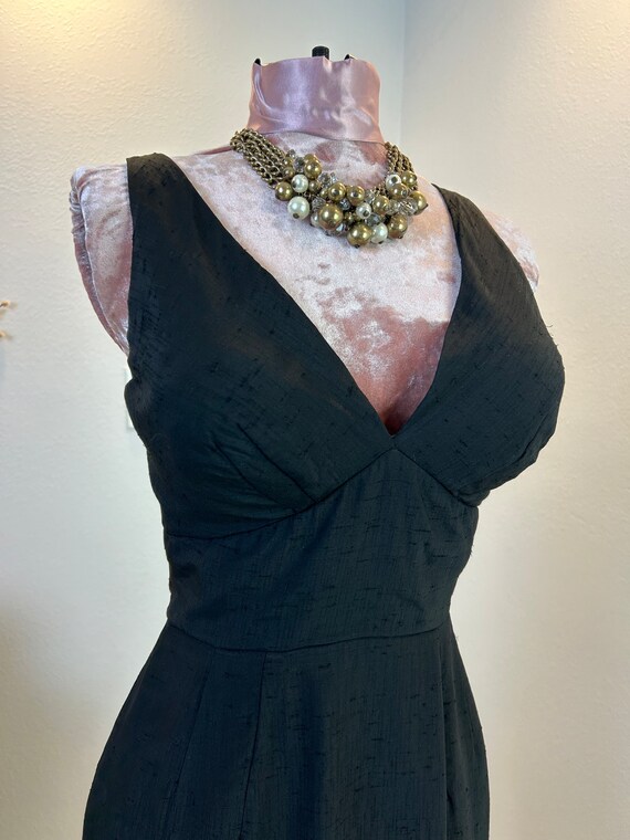 1950s Dress / 1950s LBD dress / 1950s Bombshell d… - image 5