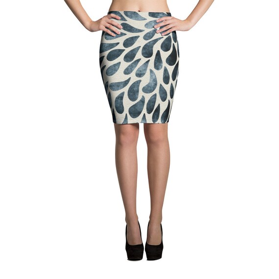fitted skirt
