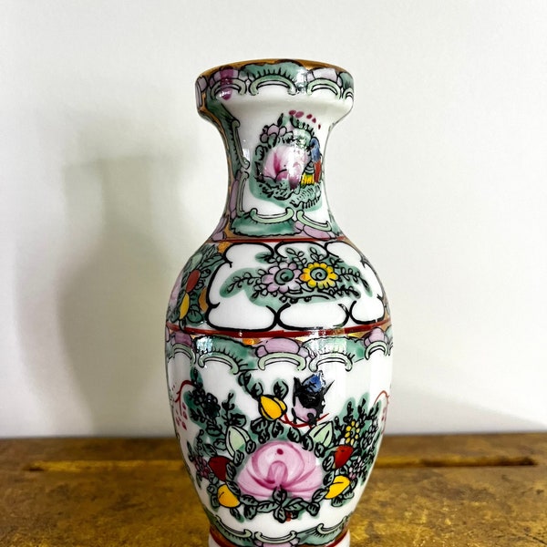 Vintage Chinoiserie Famille Rose / Rose Canton Diminutive Porcelain Vase