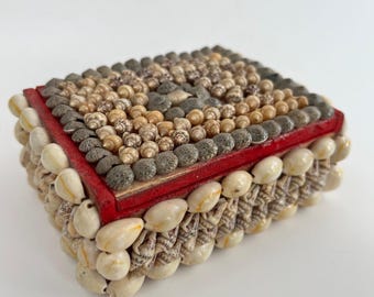 Vintage Sailors' Valentine Seashell Covered Rectangular Box