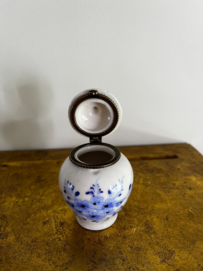 Vintage Blue and White Ginger Jar Trinket Box With Hinged Lid Etsy