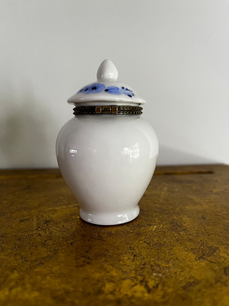 Vintage Blue and White Ginger Jar Trinket Box With Hinged Lid Etsy