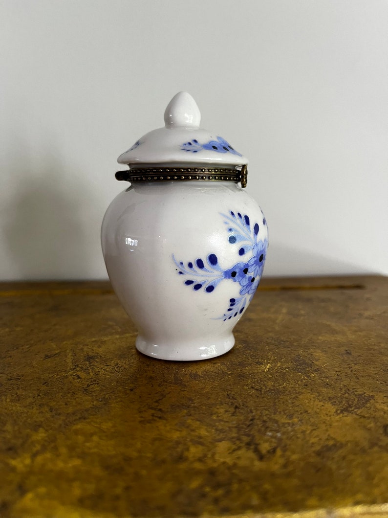 Vintage Blue and White Ginger Jar Trinket Box With Hinged Lid Etsy