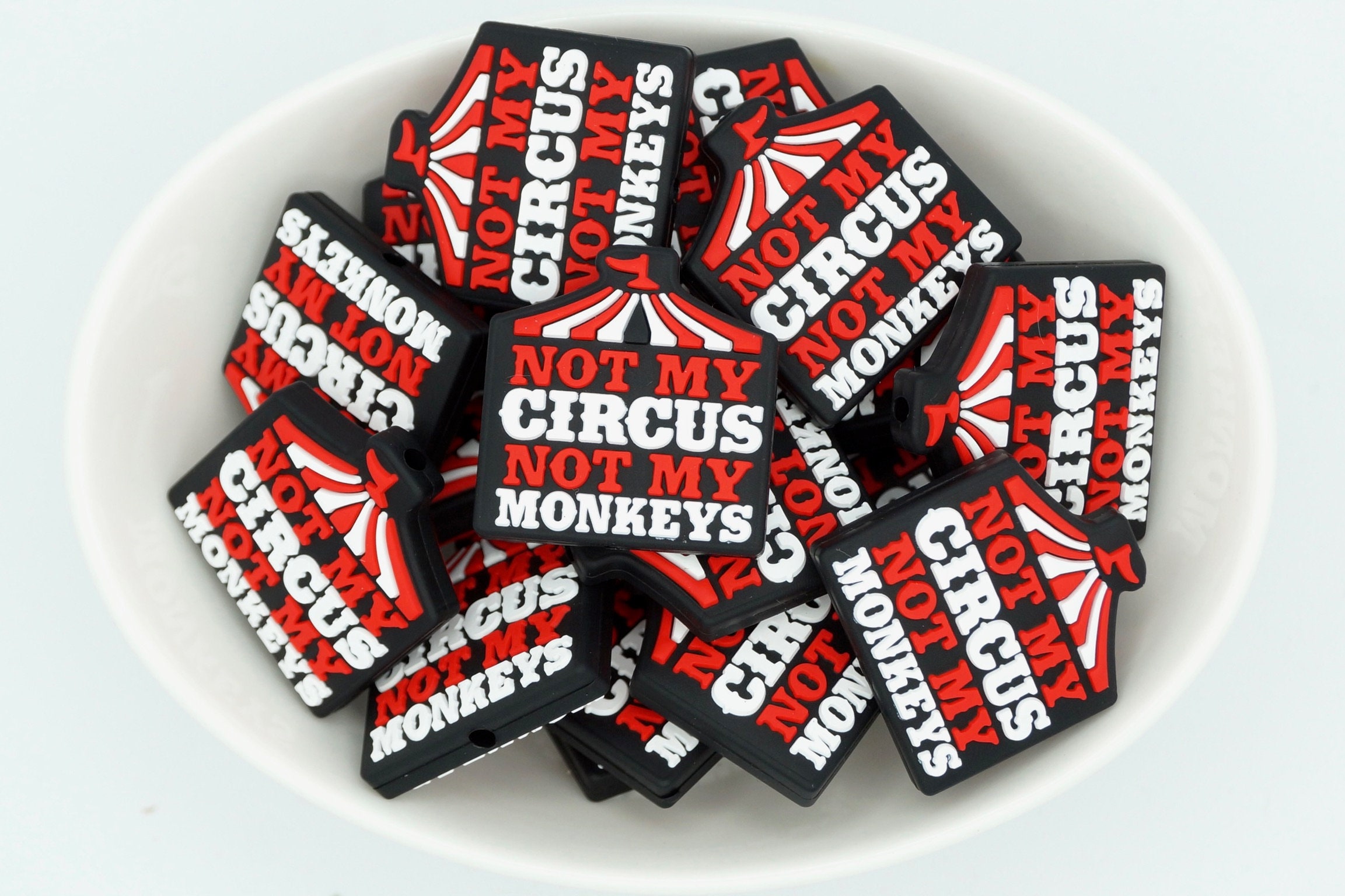 Not My Circus *2個入り＆5個入りビーズパック* | シリコンフォーカルビーズ | 面白いビーズ | DIYクラフトプロジェクト |  無毒で洗えるビーズ