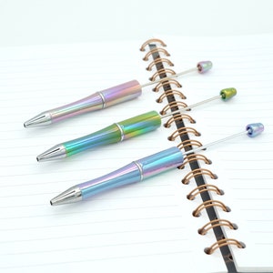 Iridescent Beadable Pen | *5/10 Pen Packs* | Plastic | Multiple Colours | Beadable Bar | Refillable | Retractable