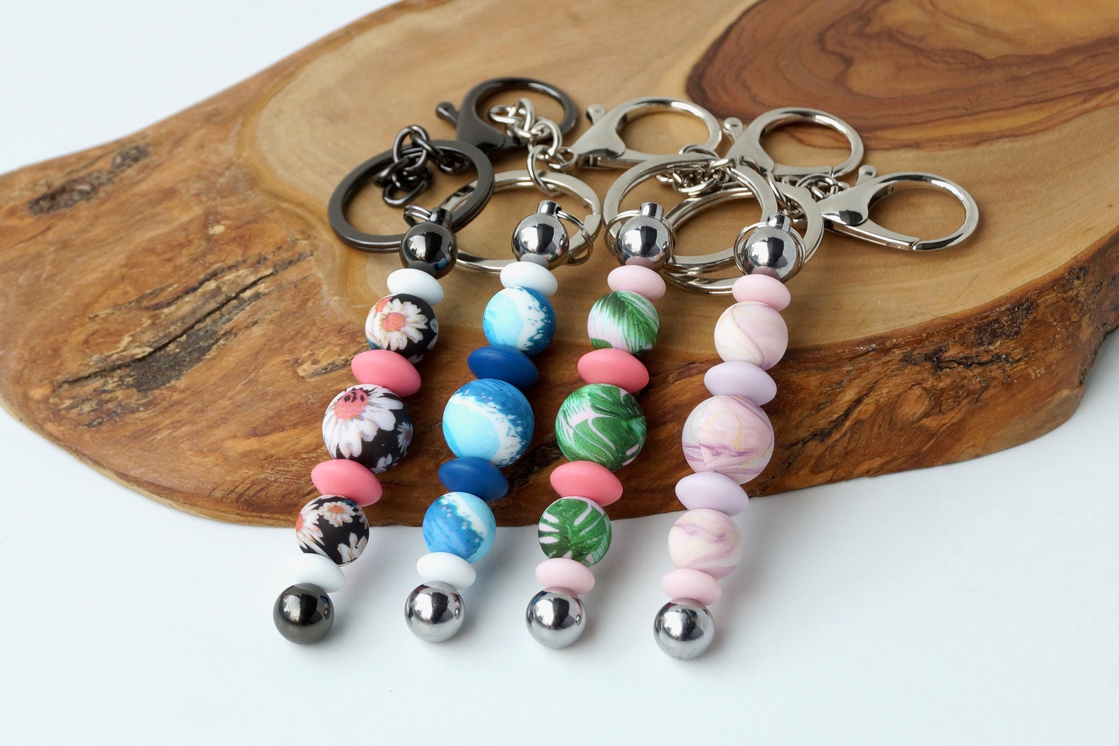 Möbii Fidget Keychain PRIDE Collection: Discreet Fidget Keychain