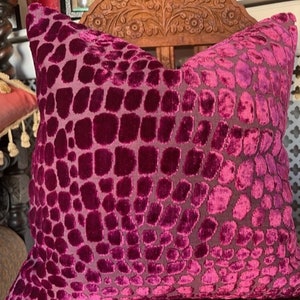 Designers  Guild Fabric Pillow Nabucco Magenta  in  Velvet
