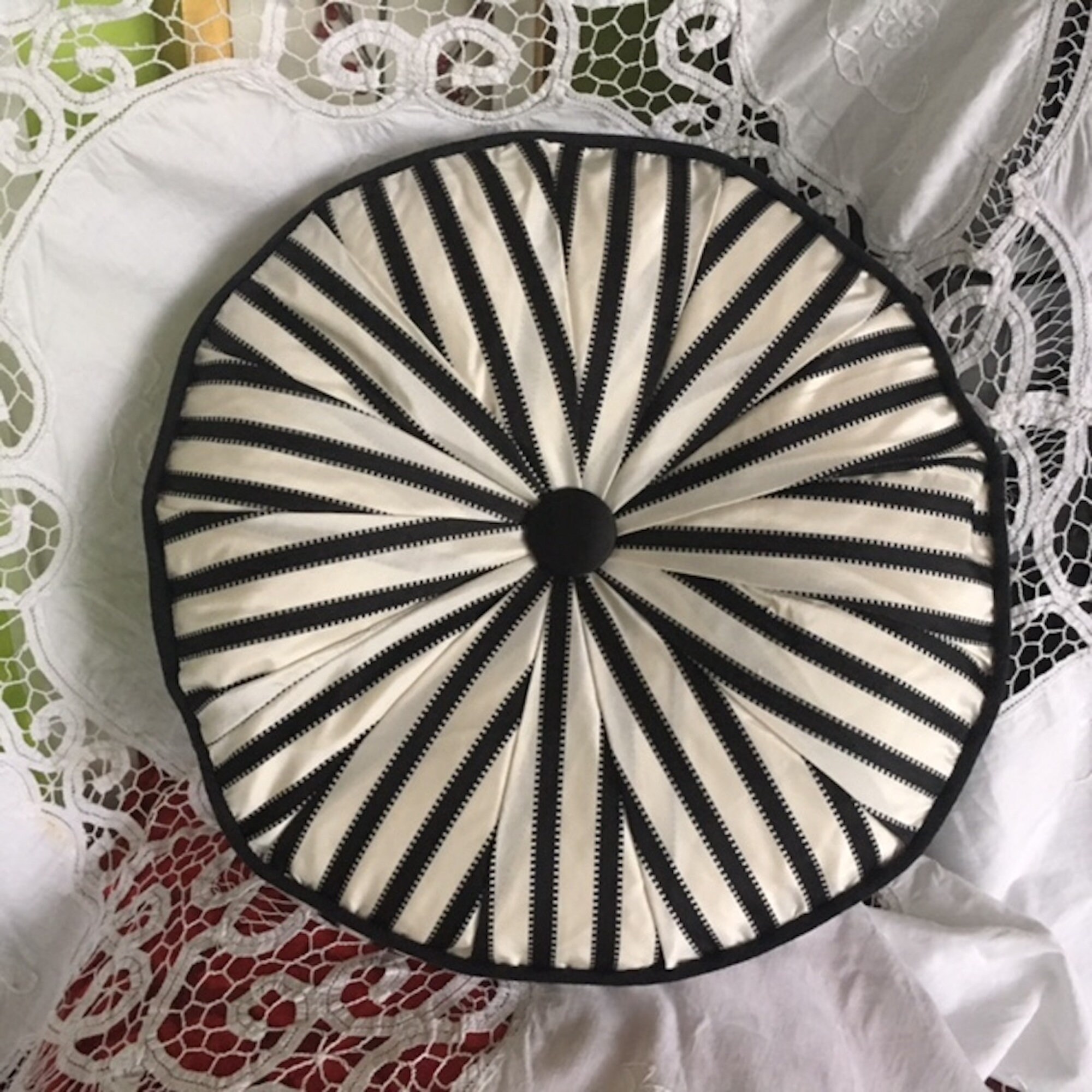 Round cushion 2025 inserts kmart