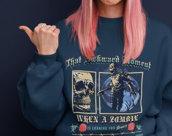 Zombie Apocolyps Sweatshirt | Meme-shirt | Dat ongemakkelijke moment | Halloween-horror sweatshirt | Comfortkleuren | Een ongemakkelijke zombie-ontmoeting
