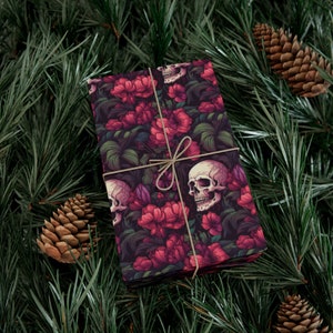 Papel de regalo gótico / Papel de regalo gótico / Patrón tropigótico de calavera y flores / Floral espeluznante / Rollo de papel de regalo / Papeles de regalo imagen 8