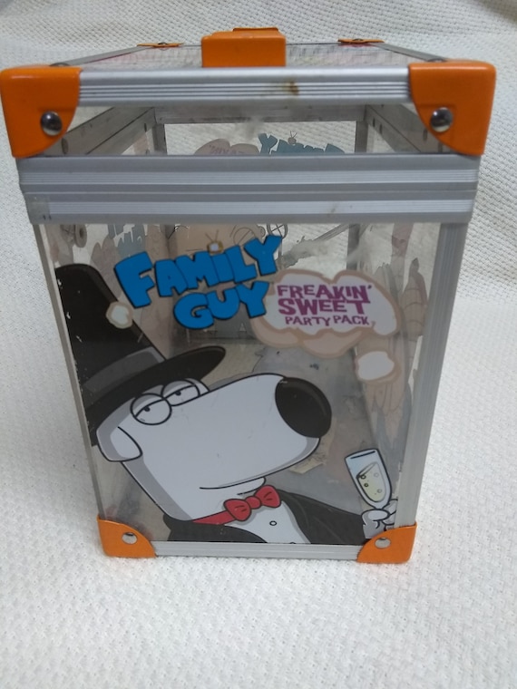 Family Guy lunch box / movie box/ box purse