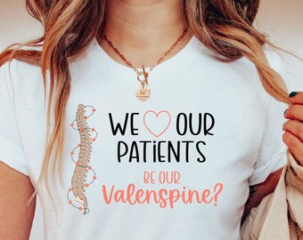 Vi älskar våra patienter unisex t-shirt | Kiropraktikkläder | Kiropraktik t-shirt