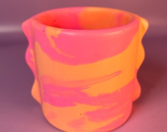 Pink | Orange | Wiggle | Wavy | Plant | Make up brush | Pen Pot | Planter | Cute | Bright | Colourful