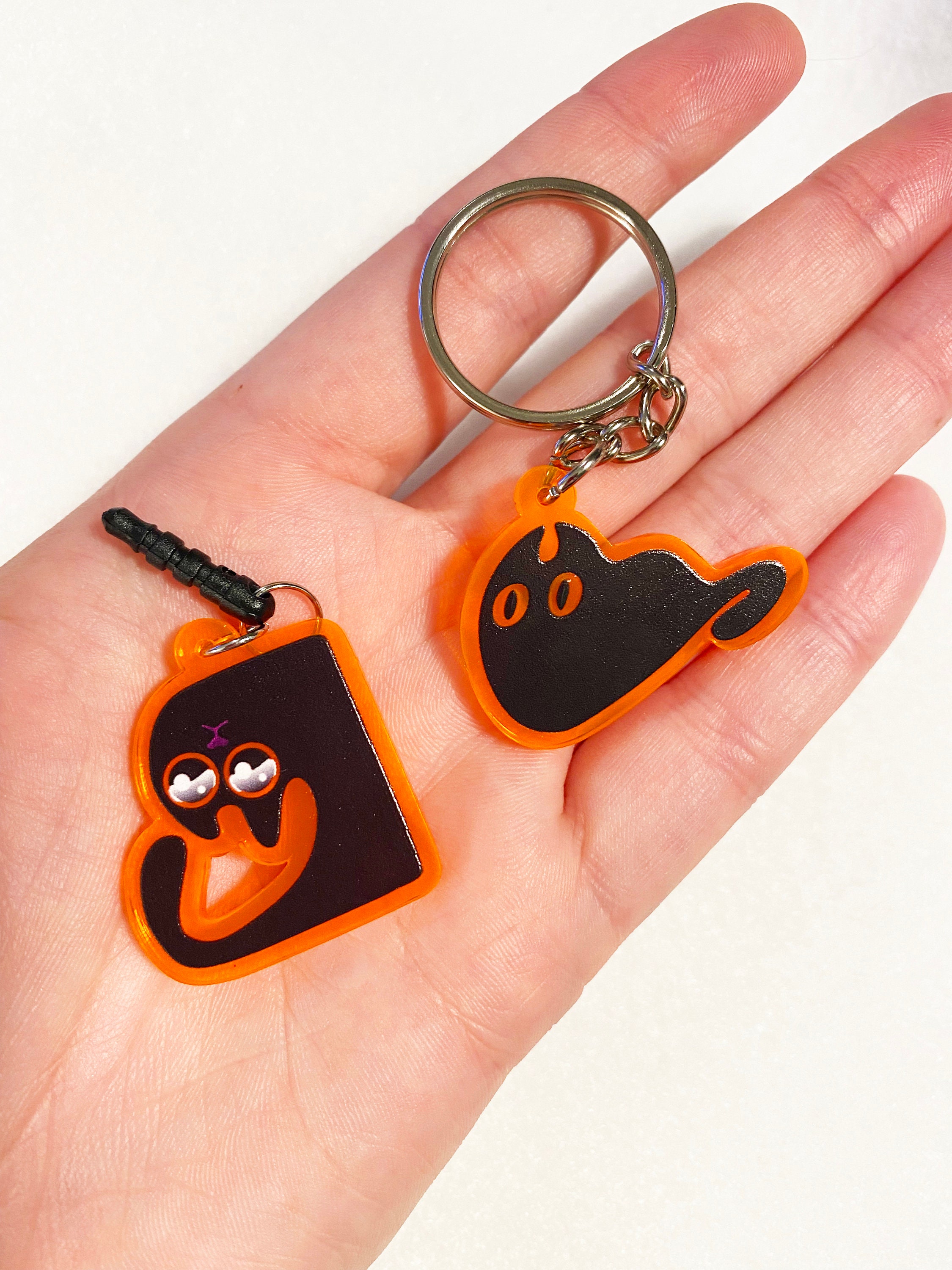UVオレンジ ボイドキャット アクリルチャームまたはキーホルダー（数量 