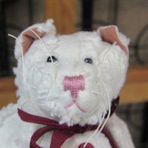 From Grandma&#39;s Heart Teddy Bear Collection 6&quot; White Kitty Cat - 1999 New-Vintage w Tags Mill Mountain Decorative Chenille Plush Toy