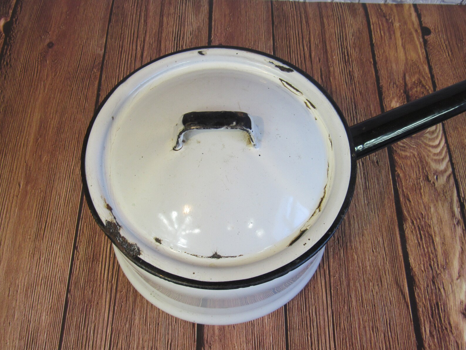 Vintage Enamelware Pot w Handle and Lid Old White & Black Etsy