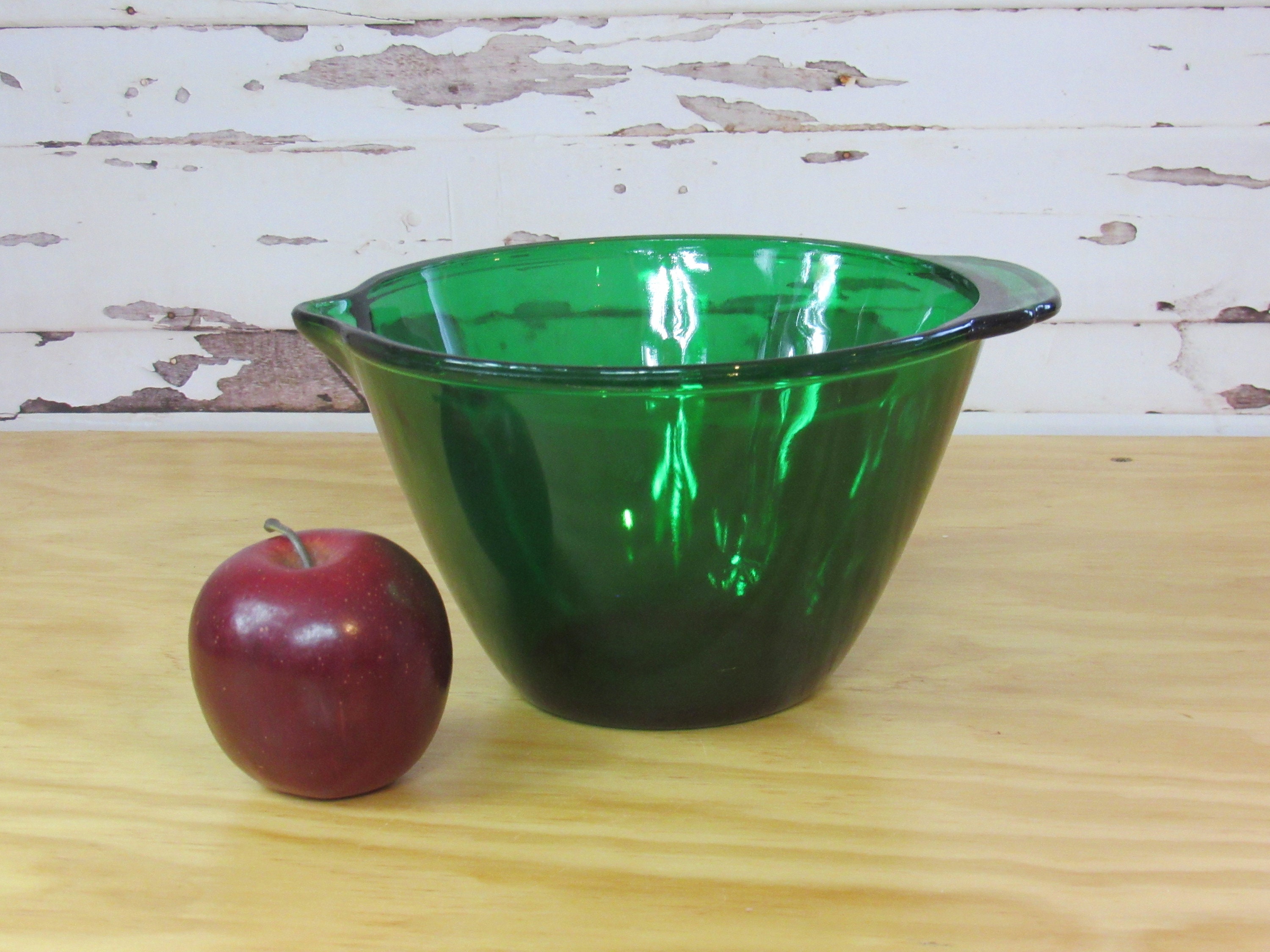 Vintage Green Depression Glass Mixing/Batter Bowl with Lid…