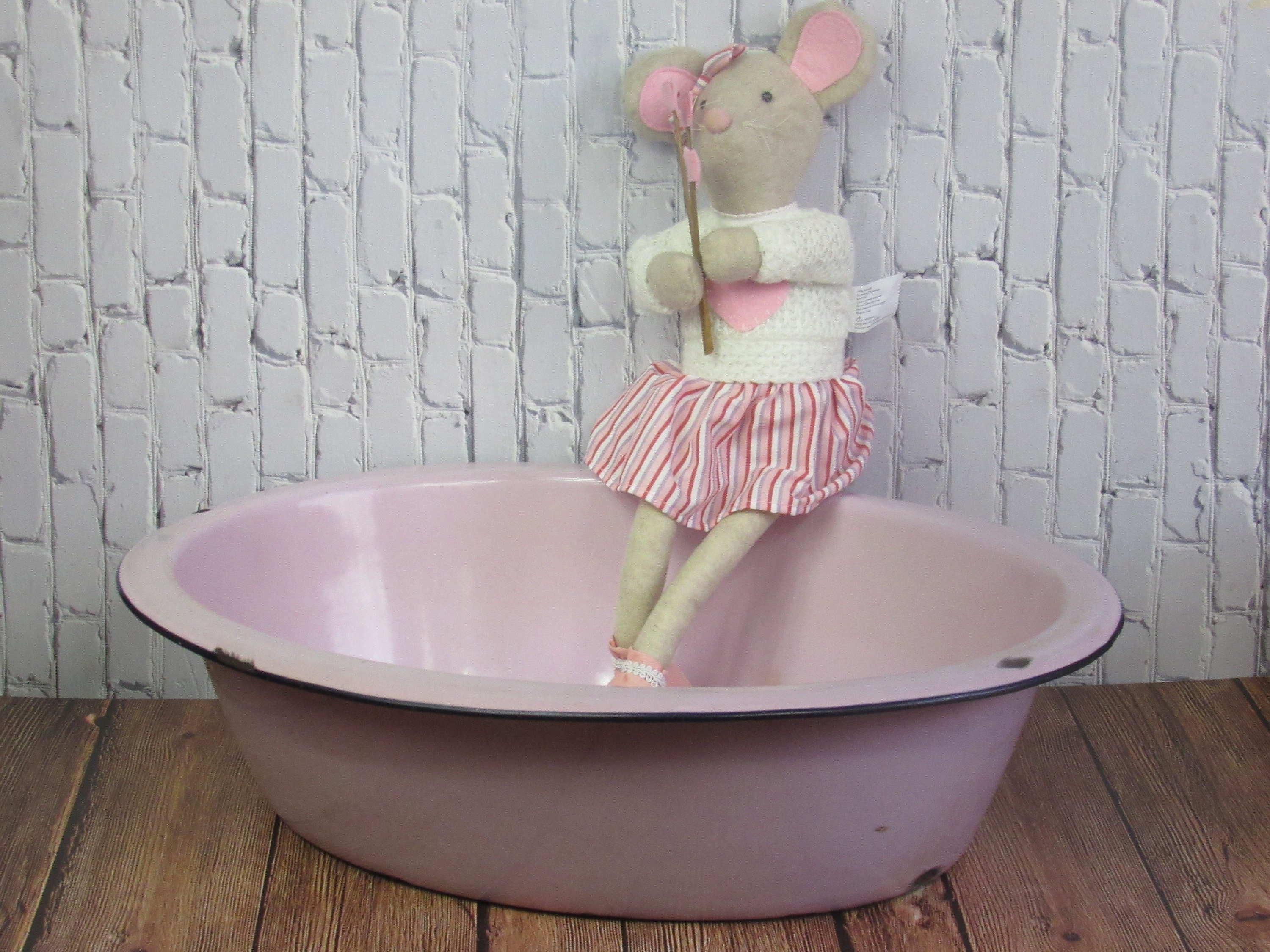 Old Pink Enamelware Baby Bathtub Antique Rose Colored Enamel Etsy