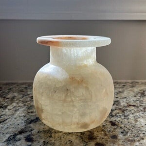 Museum Replica Beautiful Egyptian Hand Carved Alabaster Vase (4 x 4inches)