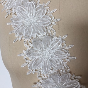 Brautblumenspitze, Simulationsblumenspitzenbesatz, 3D-Blütenspitze Geeignet für Braut-Tiarahochzeitsschleier, Hochzeitszusätze