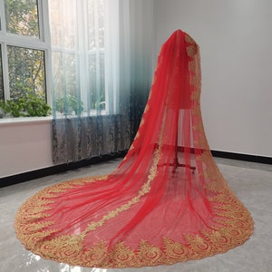 Red Veil ，Cathedral Veil，Bridal Veil ，Gold Lace Edge，One Layer Veil，Wedding Veil，Full Edge Lace Veil