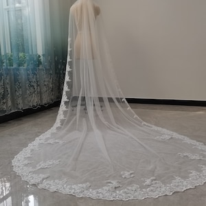 One Layer White/Ivory Wedding Veil Lace Cathedral Length Veil Lace Trim Bridal Veil With Comb Bridal Accessories