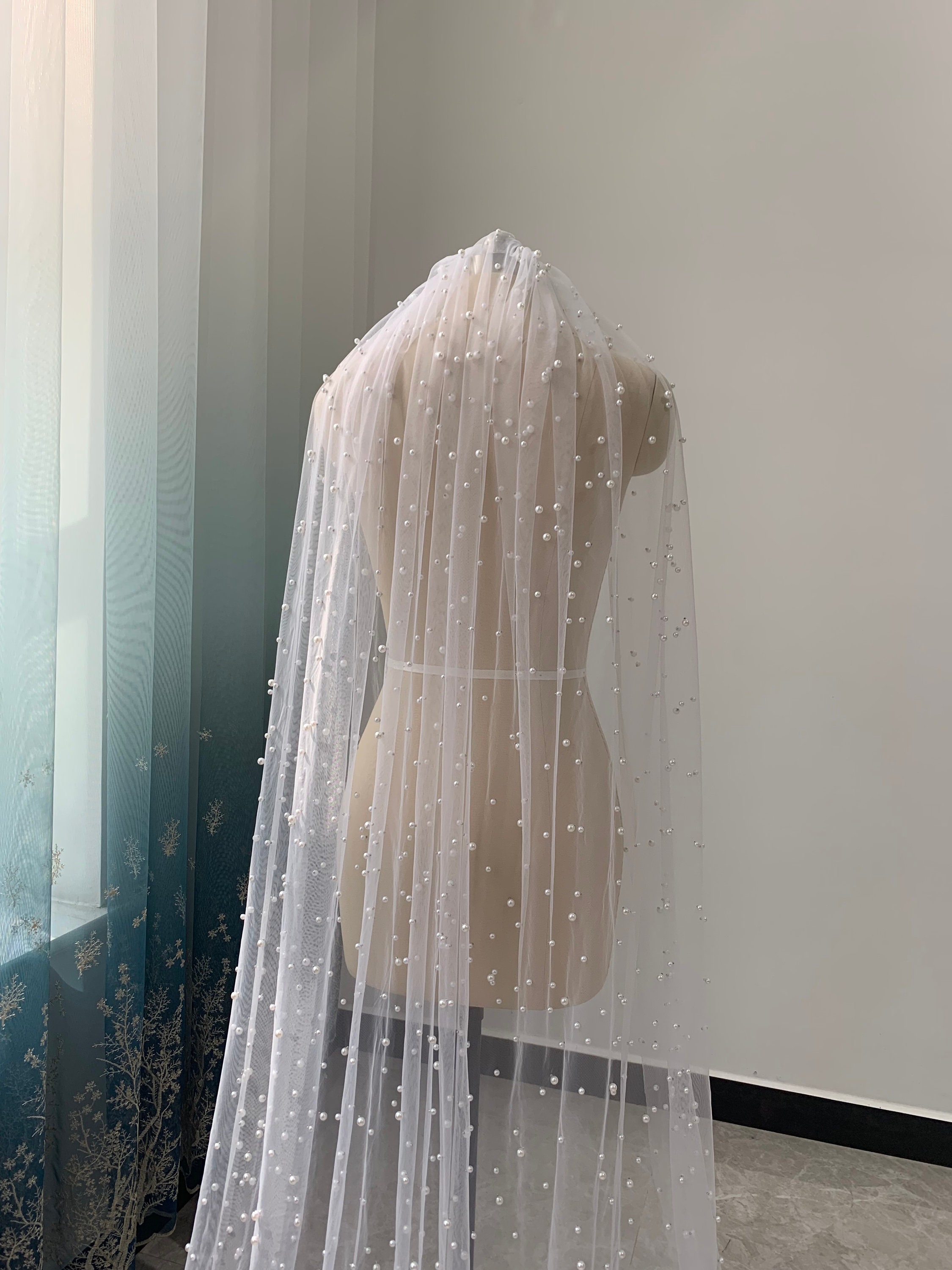 Scattered Pearl Wedding Veil One Layer ...