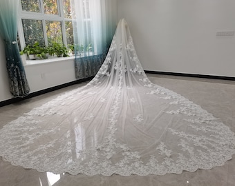 Bridal Lace Veil , Lace Wedding Veil, White Ivory Soft Tulle Veil Bridal Veil，Partial Lace Applique Wedding Veil,Single Layer Cathedral Veil