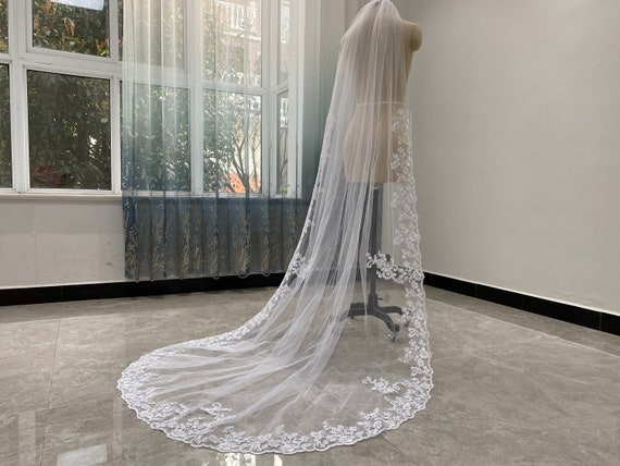 Lace Edge Cathedral Veil One Layer Wedding Veil White Tulle  display picture 1