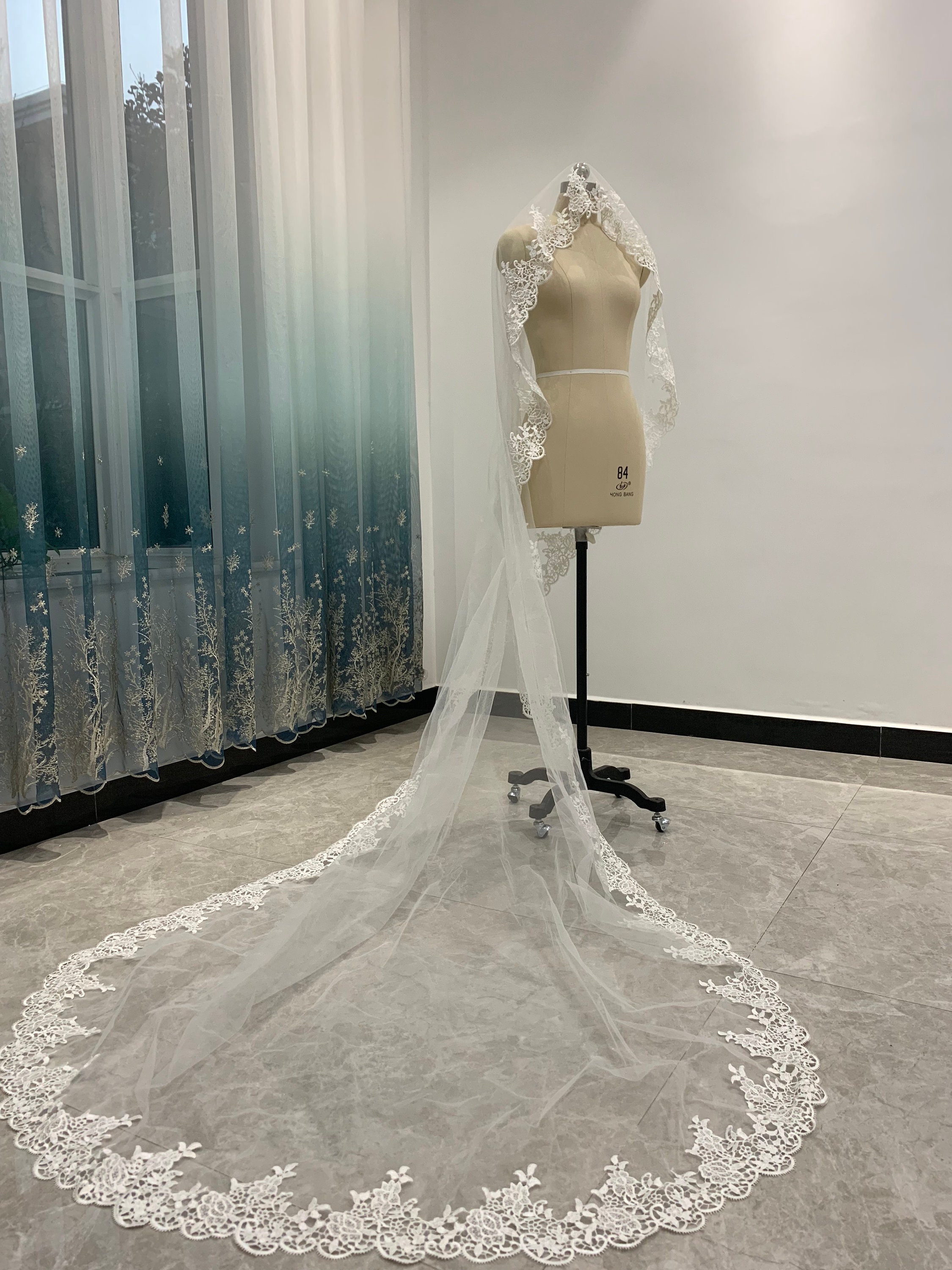 MisShow Ivory Lace Edge Cathedral Length Wedding Bridal Veil