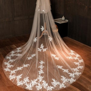 New lace veil /3D flower lace veil/ wedding matilla veil/cathedral veil /bridal veil / 2 tier veil/ &comb