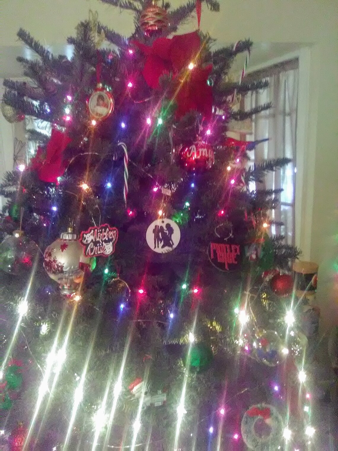 motley-crue-christmas-tree-ornaments-vince-tommy-nikki-etsy