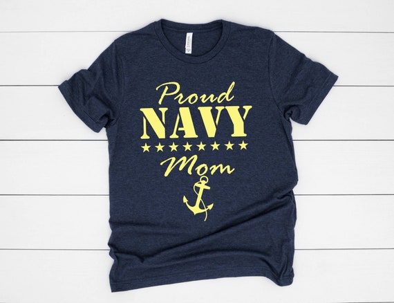 Proud Navy Mom - T-shirt