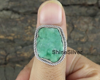 Natural Raw Emerald Ring, 925 Sterling Silver Ring, Healing Crystal Ring, Raw Stone Ring,  Ring for Women, Gift For Her , Antique Ring