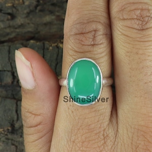 Natural Chrysoprase Ring, Green Gemstone Ring, 925 Silver Ring, Ring for Women, Promise Ring, Friend Gifts, Statement Ring, Gift For Her
