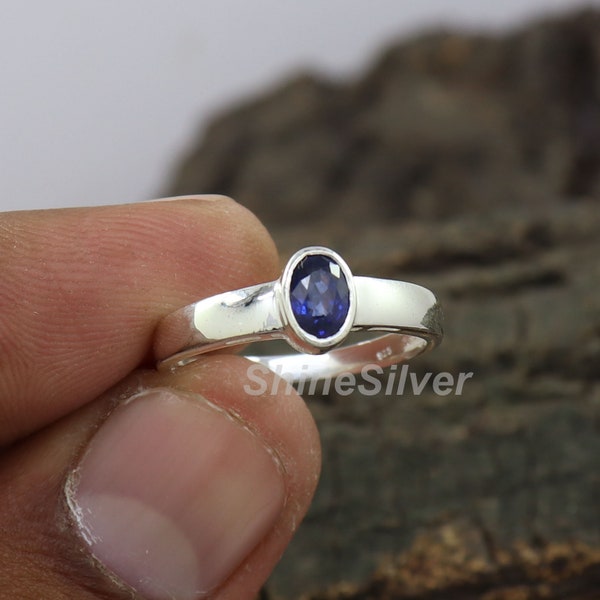 Blauer Saphir Ring, September Ring, 925 Sterling Silber Ring, Geburtsstein Ring, zierliche Ring, Minimalistische Ring, Ring für Mädchen, Versprechen Ring