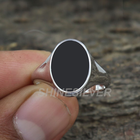Sterling Silver Black Onyx 13.50 x 16.50 mm Oval Cut Ring Sterling Silver Black Onyx 13.50 x 16.50 mm Oval Cut Ring