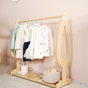 Het bos peuterrek, expresverzending, montessorikledingrek, kinderkamermeubilair, kinderkast, kinderkast, verkleedopberger