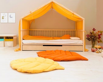 Wool-Padded Cotton Leaf Play Mat: Newborn Gift