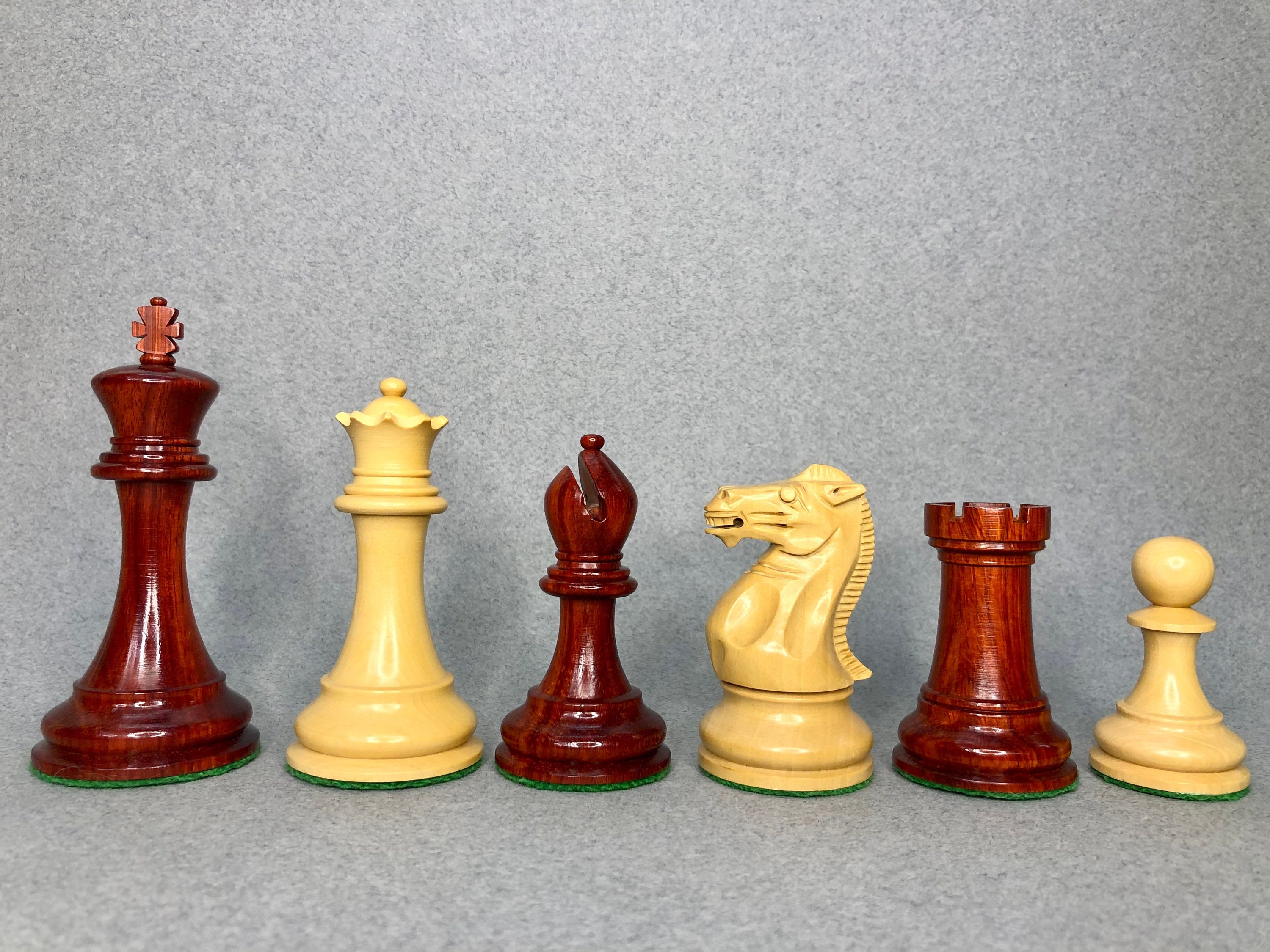 4 Queens Set of 34 Navy Blue & Yellow Staunton Single Weight Chess Pieces 