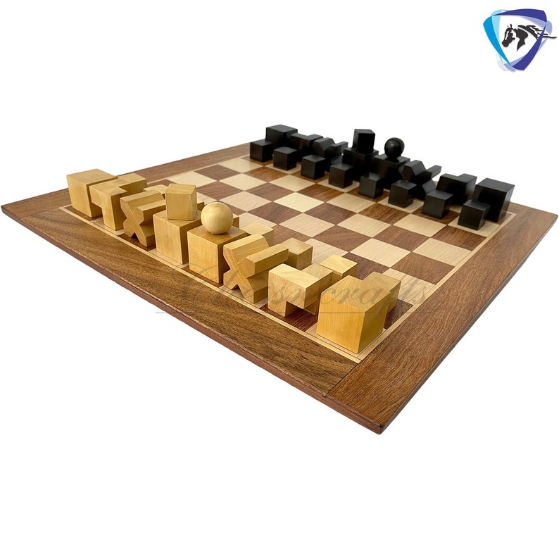 1923 Juego de piezas de ajedrez Bauhaus de madera de boj ebonizado con rey: juego de ajedrez vintage de 2 con tablero de ajedrez de palisandro dorado de 14. CHESS BOARD COMBO