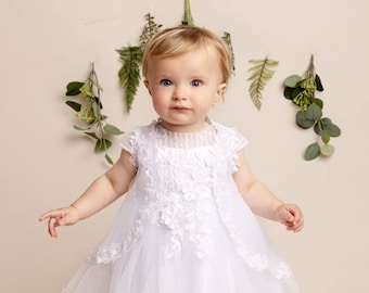 Luxury Baby Girls White Floral Lace Christening Dress - Baptism Outfit 0-24 Months