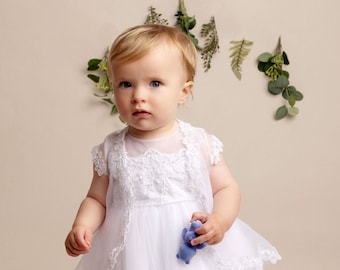 Elegante Conjunto de Vestido de Bautizo de Encaje Blanco para Niñas - Traje de Bautismo 0-24 Meses