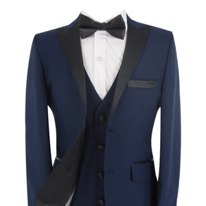 Garçons Pageboy Tuxedo Dinner Suit, Tenue complète de bal de mariage 5 pièces en bleu marine